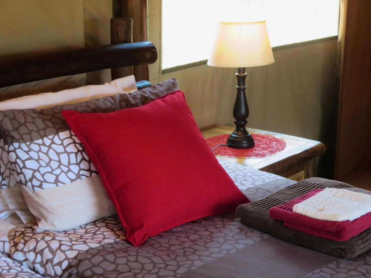 Vivo Iphofolo Lodge & Tented Camp מראה חיצוני תמונה