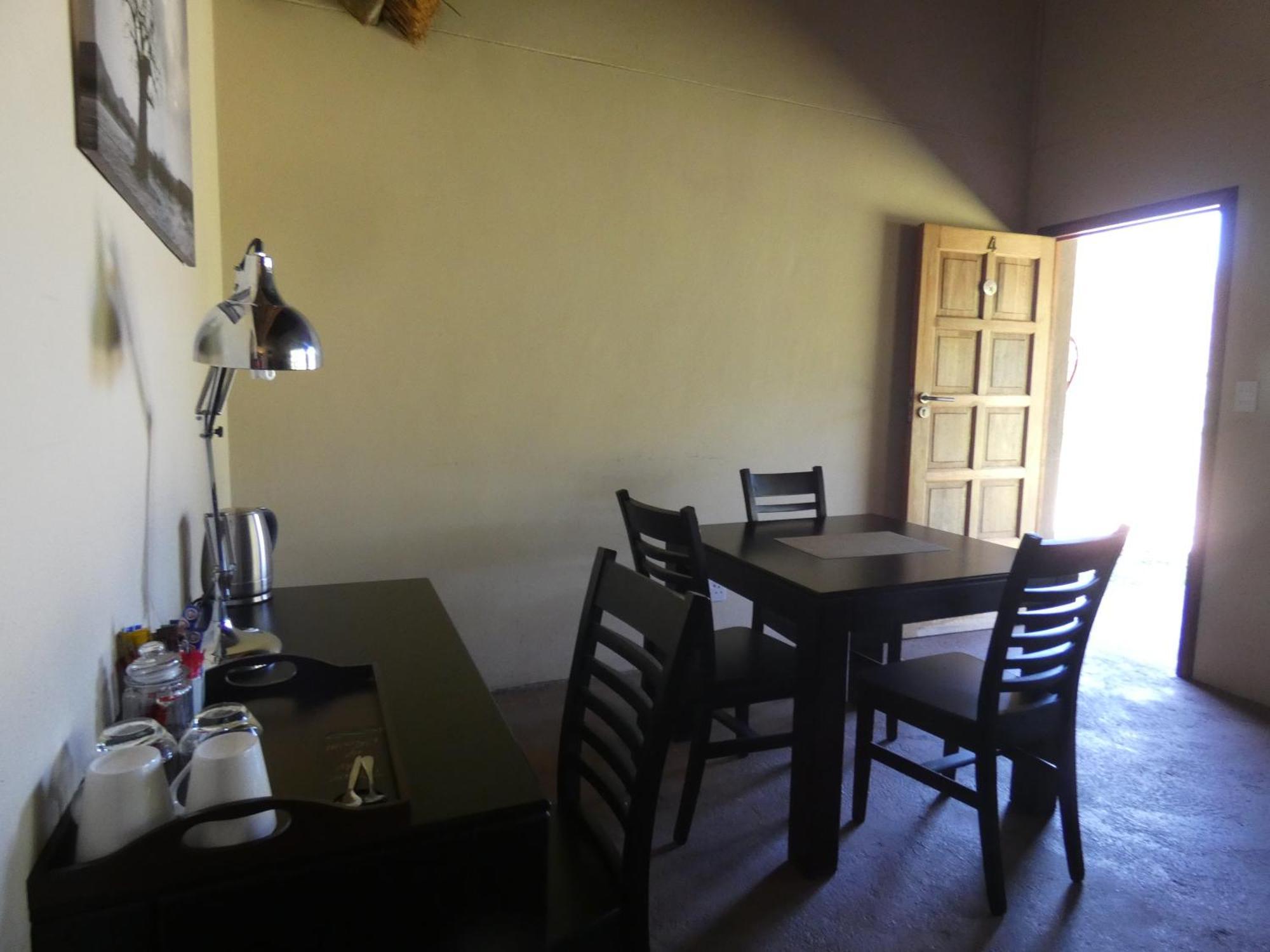 Vivo Iphofolo Lodge & Tented Camp מראה חיצוני תמונה